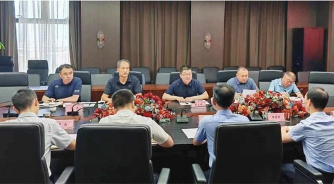 利辛縣委張吉明書記一行赴安徽邦泰控股考察交流